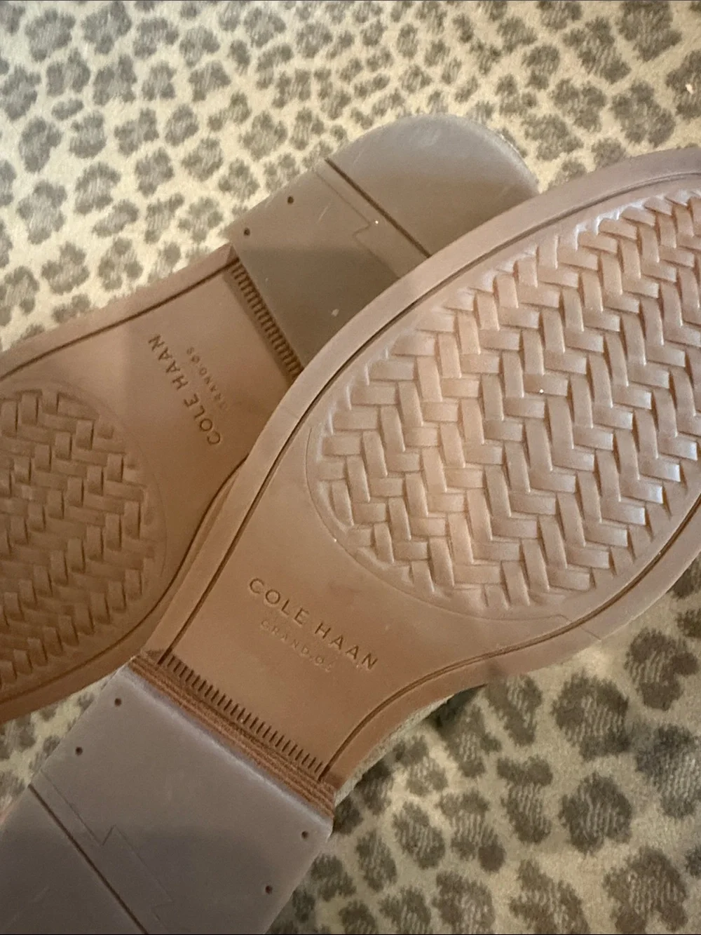 Brand New Cole Haan Women’s Tan Suede Chelsea Ankle Boots